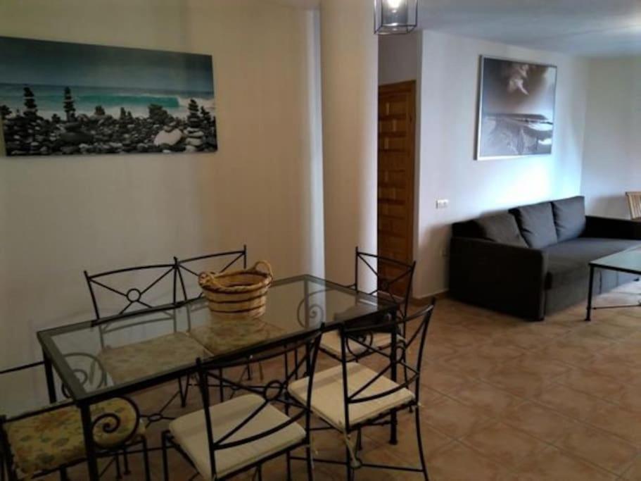 En Playa Atlanterra. Apartamento